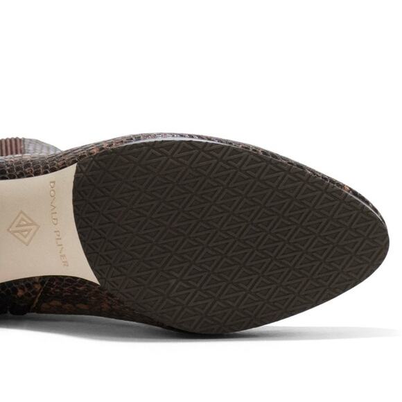NWOB Donald J. Pliner Brown Snakeskin Ankle Boots - Picture 7 of 7